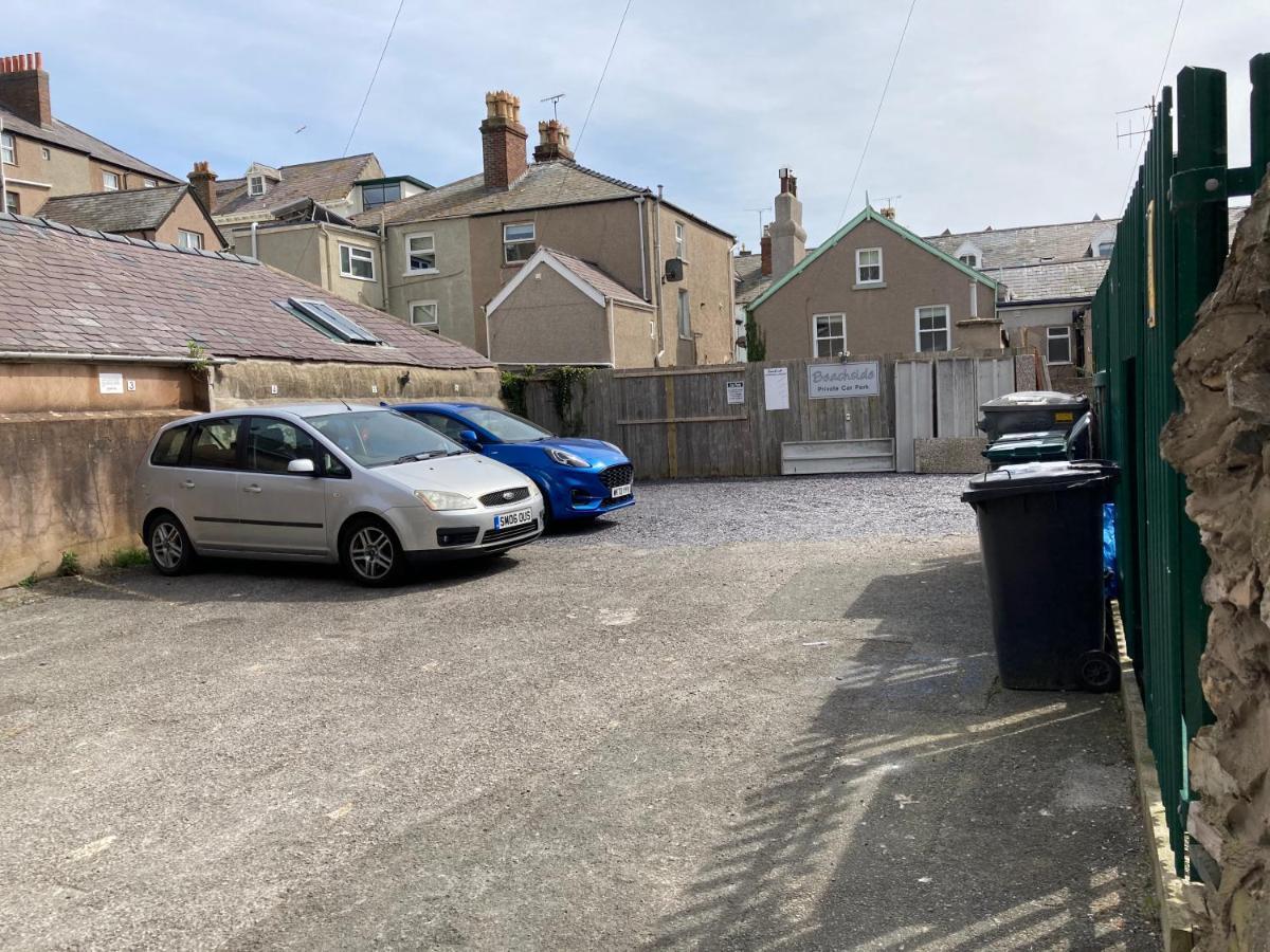 Delightful 3 Bedroomed Cottage In Llandudno Esterno foto